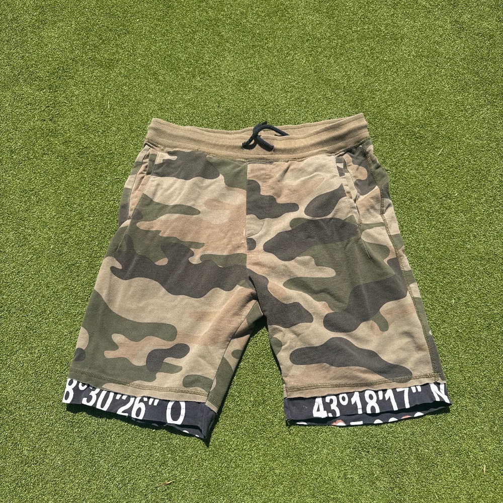 Camo Essential Shorts